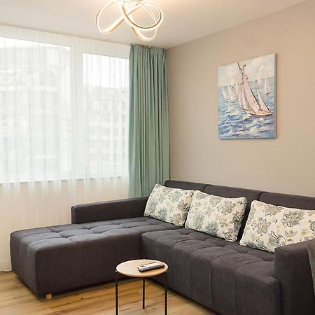 Modern Seaside Retreat 1Bd Apartments By Flat Mаnager Варна Экстерьер фото